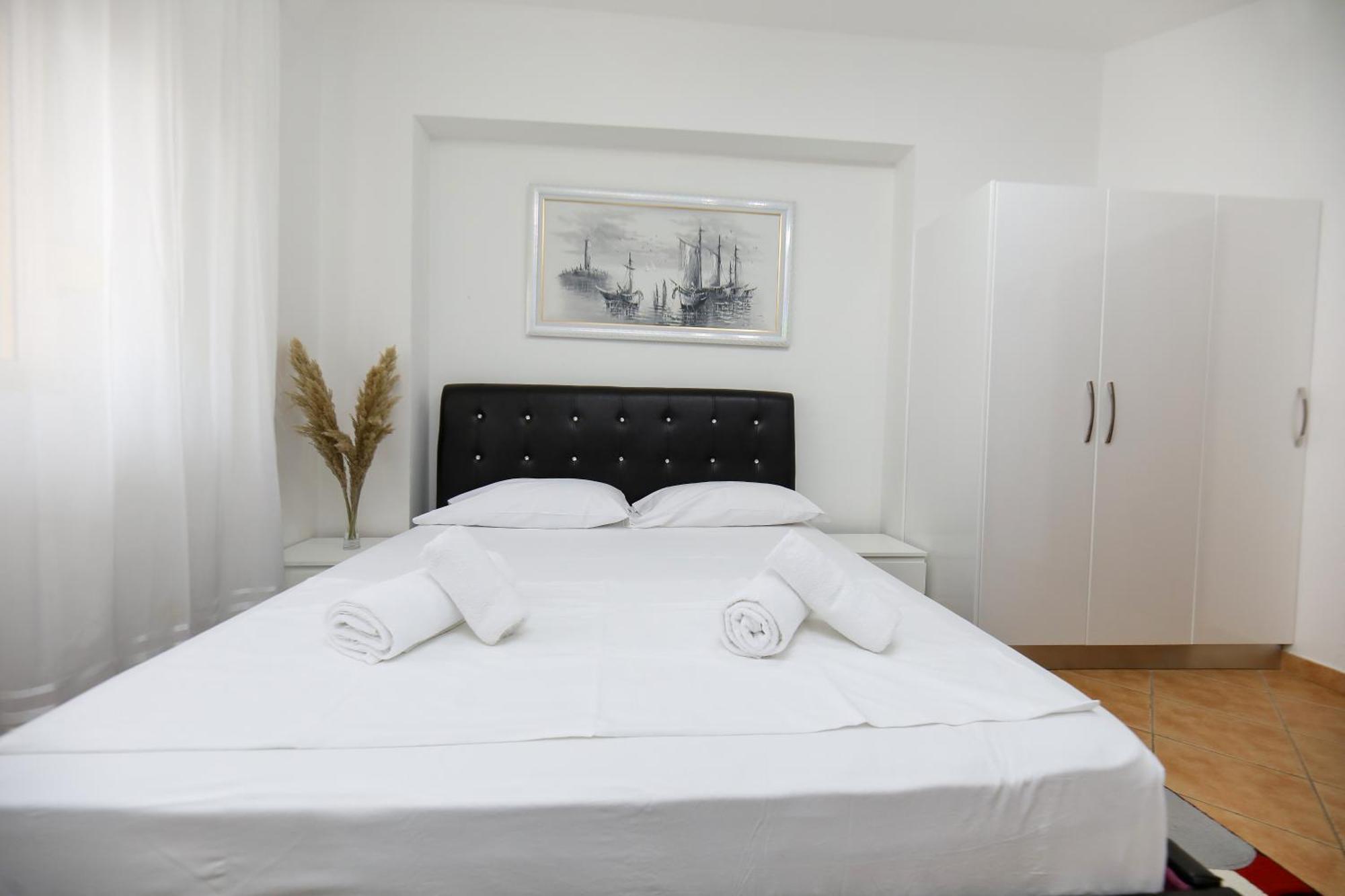 Noa Apartments Vlorë Extérieur photo