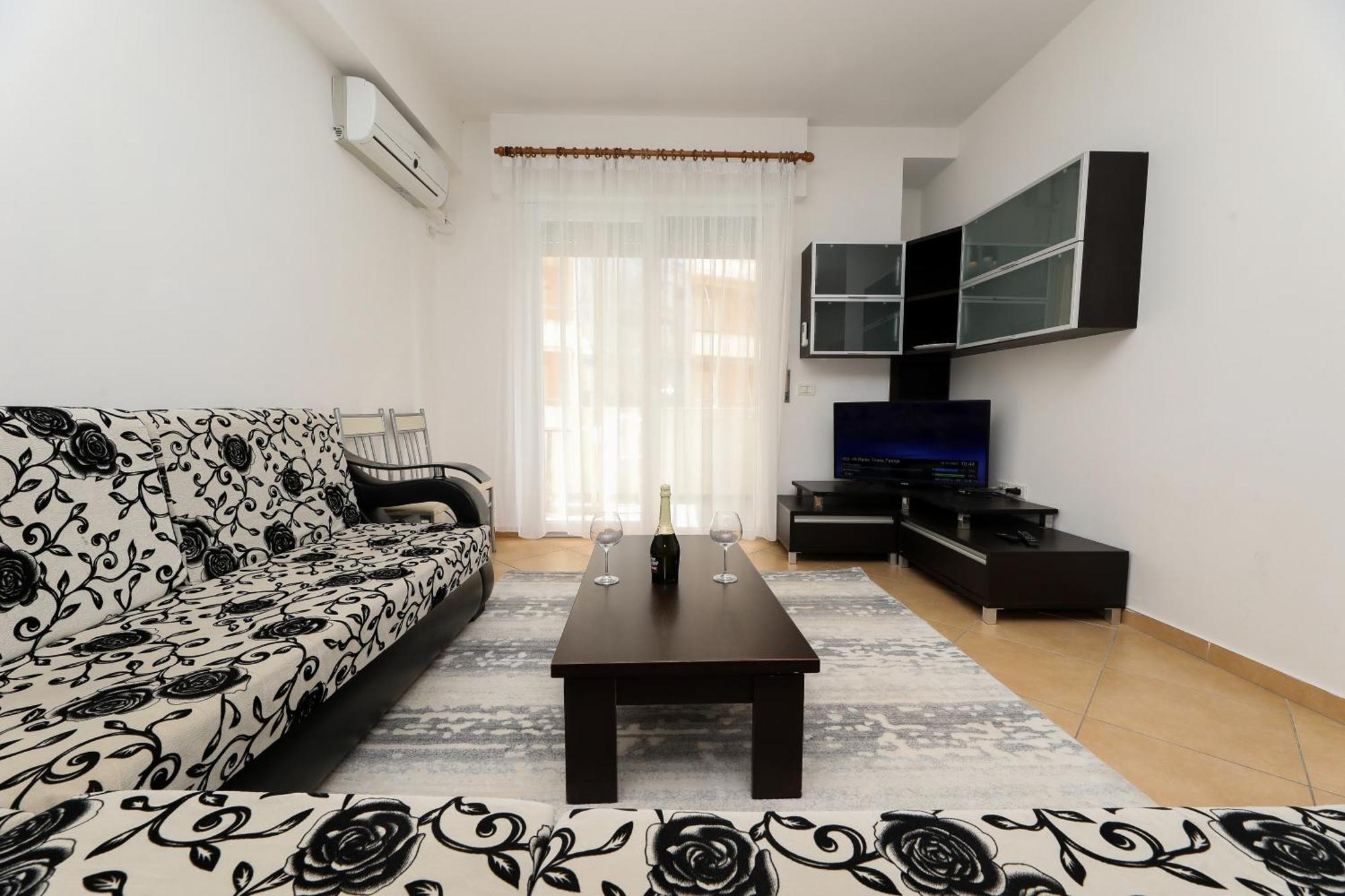 Noa Apartments Vlorë Extérieur photo