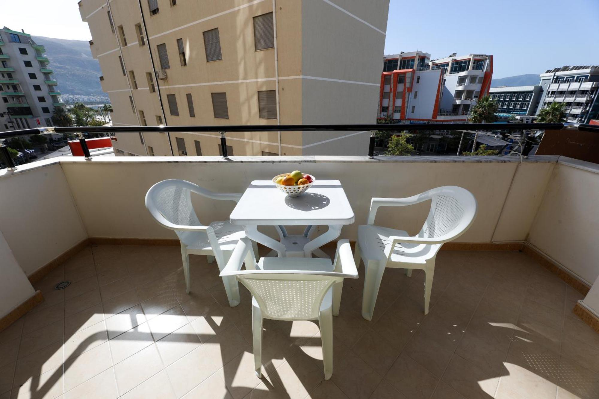 Noa Apartments Vlorë Extérieur photo