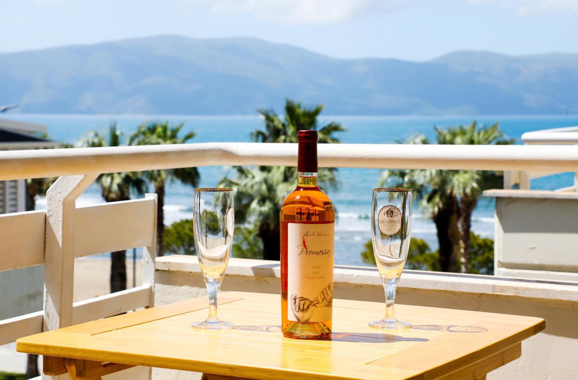 Noa Apartments Vlorë Extérieur photo